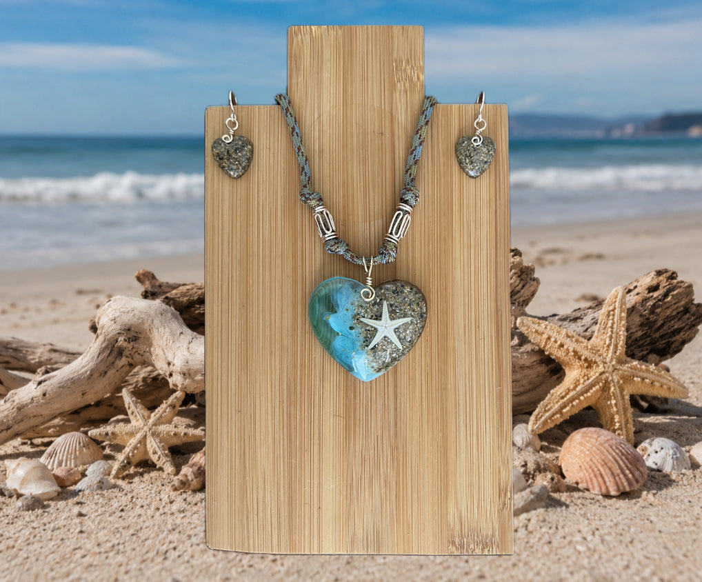 Collar Corazón Arena Efecto Olas con Estrella de Mar