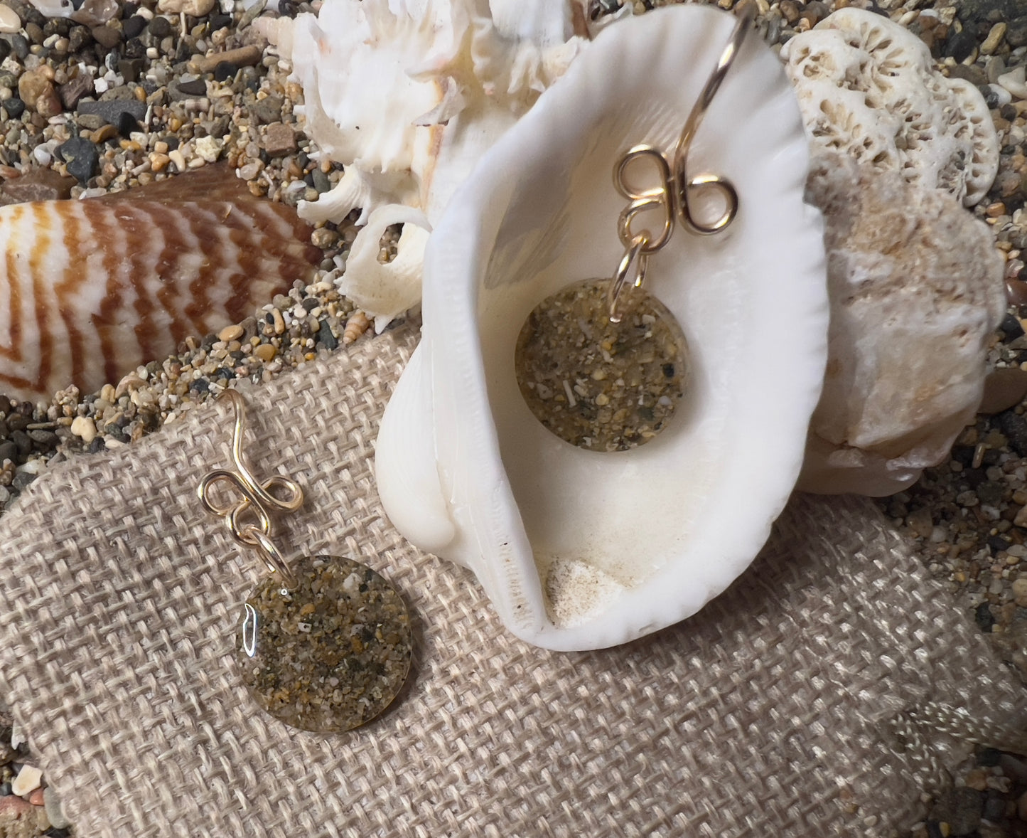 Set de Flor en Arena con Aretes a Juego